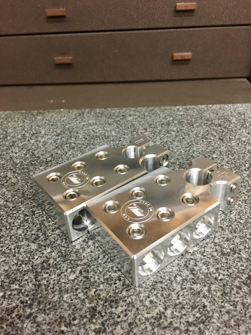 Aluminum 6-1/0 SAE Top Post Mount Battery Terminals